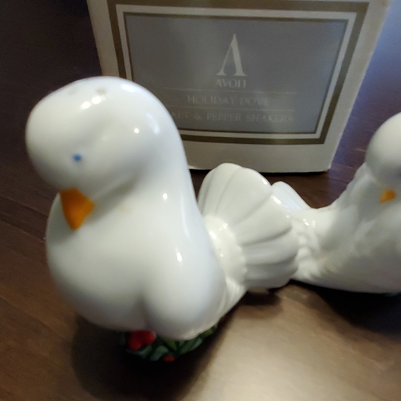 NIB 1993 Holiday Dove by Avon - Picture 3 of 6